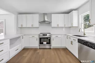 59 Lenox Ave, Stratford, CT 06615 - Photo 2