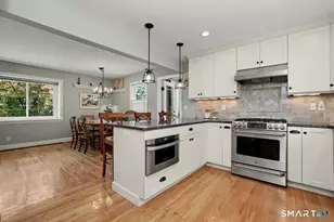 18 Cherryfield Dr, West Hartford, CT 06107 - Photo 6