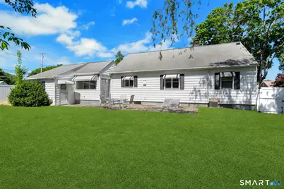 371 Northfield Drive, Bridgeport, CT 06606 - Photo 2