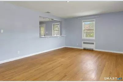 371 Northfield Drive, Bridgeport, CT 06606 - Photo 8