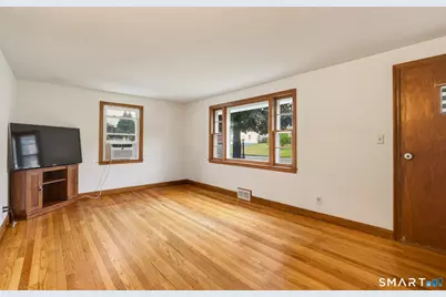 18 Leslie Court, Bristol, CT 06010 - Photo 16