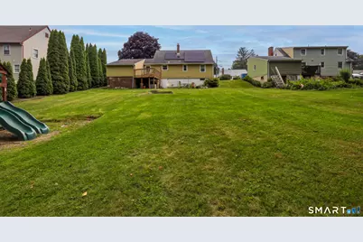 18 Leslie Court, Bristol, CT 06010 - Photo 10
