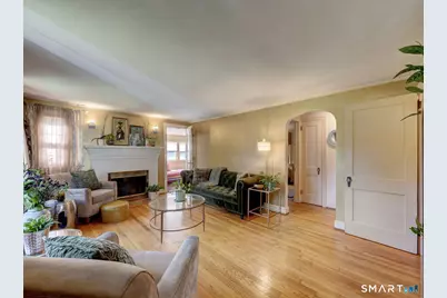 61 Hillcrest Road, Glastonbury, CT 06033 - Photo 2