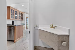 27 Willow St, Stonington, CT 06355 - Photo 14