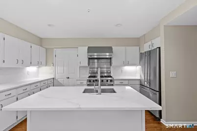 20 Long Hill Farm, Guilford, CT 06437 - Photo 4