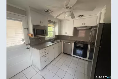 16 Harding Avenue, Newington, CT 06111 - Photo 4