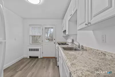 128 Blachley Road #B, Stamford, CT 06902 - Photo 8