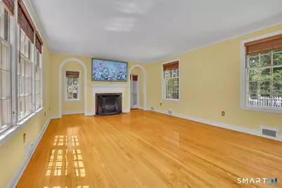 38 Knollwood Road, North Haven, CT 06473 - Photo 4