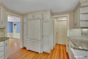 38 Knollwood Rd, North Haven, CT 06473 - Photo 10