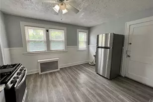 1105 Hillside Ave, Stratford, CT 06615 - Photo 8