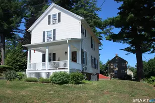7 Middle Ln, Simsbury, CT 06070 - Photo 4