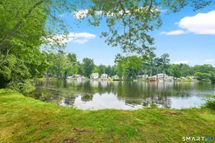 42 Wheeler Dr, Enfield, CT 06082 - Photo 2