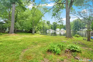 42 Wheeler Dr, Enfield, CT 06082 - Photo 6