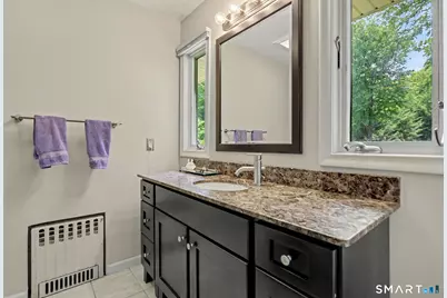 215 Hillfield Road, Hamden, CT 06518 - Photo 28