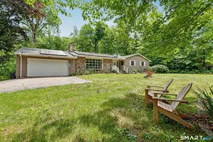 215 Hillfield Rd, Hamden, CT 06518 - Photo 2
