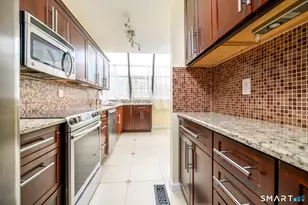 2539 Bedford St, Stamford, CT 06905 - Photo 8