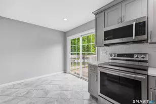 24 Annette Pl, Middletown, CT 06457 - Photo 14