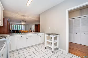 779 Prospect Ave, West Hartford, CT 06105 - Photo 8