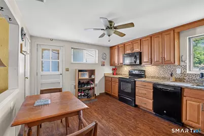 23 Magnolia Drive, Enfield, CT 06082 - Photo 8