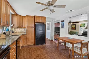 23 Magnolia Dr, Enfield, CT 06082 - Photo 6