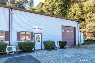 50 South End Plaza #50, New Milford, CT 06776 - Photo 8