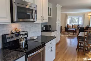 17 Gray St, Monroe, CT 06468 - Photo 6