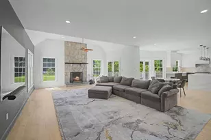 125 Skunk Ln, Wilton, CT 06897 - Photo 12