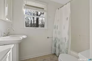 1091 Boston Post Rd, Madison, CT 06443 - Photo 14