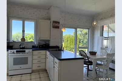 18 Prospect Hill Road, Branford, CT 06405 - Photo 10