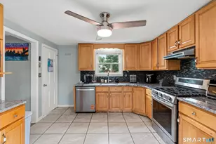 416 Ellis St, New Britain, CT 06051 - Photo 4