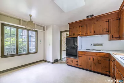 65 Manor Hill Road, Stratford, CT 06614 - Photo 10