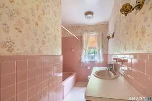 65 Manor Hill Rd, Stratford, CT 06614 - Photo 18