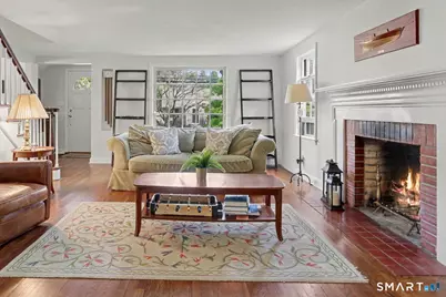 40 Oakwood Drive, Fairfield, CT 06824 - Photo 2