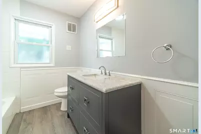 476 Ruth Street, Bridgeport, CT 06606 - Photo 18
