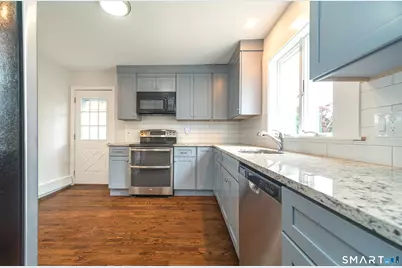 476 Ruth Street, Bridgeport, CT 06606 - Photo 4