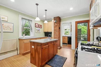 236 Oxford Street, Hartford, CT 06105 - Photo 16