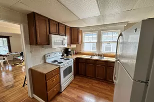 128 Grove Pl, West Haven, CT 06516 - Photo 2