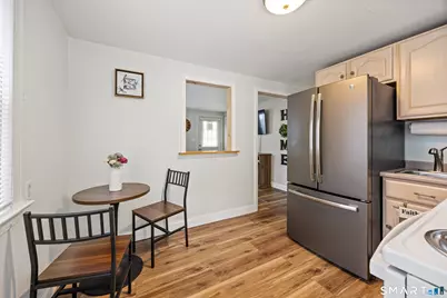 62 Essex Street, Manchester, CT 06040 - Photo 8