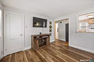 62 Essex St, Manchester, CT 06040 - Photo 6