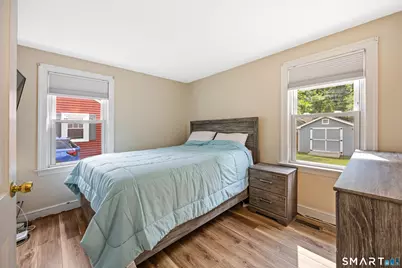 62 Essex Street, Manchester, CT 06040 - Photo 12