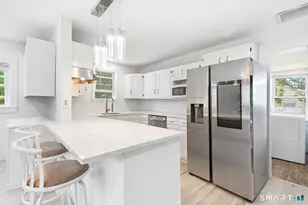 6 Beech St, Ansonia, CT 06401 - Photo 2