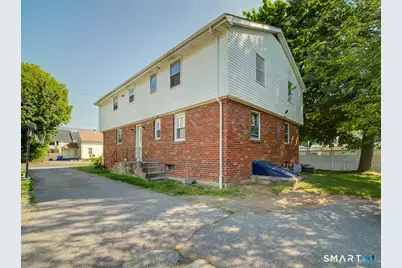 38 Landin Street #2nd Floor, Woodbridge, CT 06525 - Photo 2