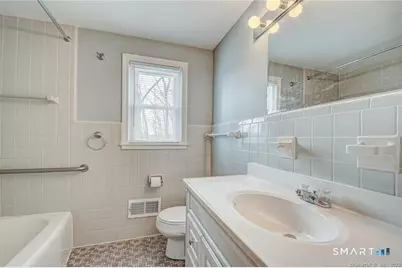 104 Clinton Street, Glastonbury, CT 06033 - Photo 24