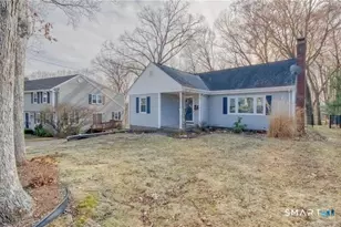 104 Clinton St, Glastonbury, CT 06033 - Photo 2