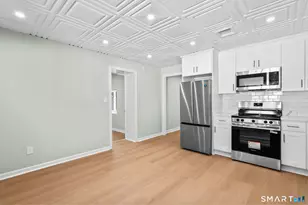 184 Maple St, Branford, CT 06405 - Photo 8