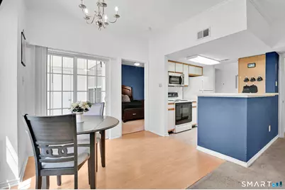 31 High Street #8104, East Hartford, CT 06118 - Photo 12