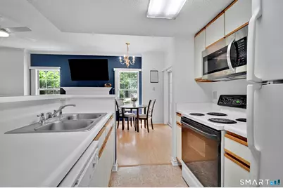 31 High Street #8104, East Hartford, CT 06118 - Photo 22