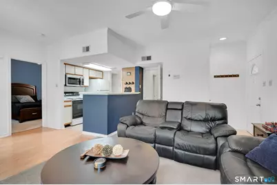 31 High Street #8104, East Hartford, CT 06118 - Photo 10