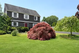 111 Daisy Cir, Bristol, CT 06010 - Photo 2