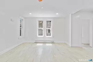 23 Robinson St, Waterbury, CT 06704 - Photo 8